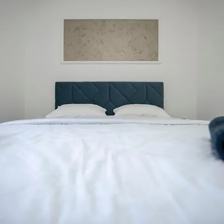 Lara Apartment